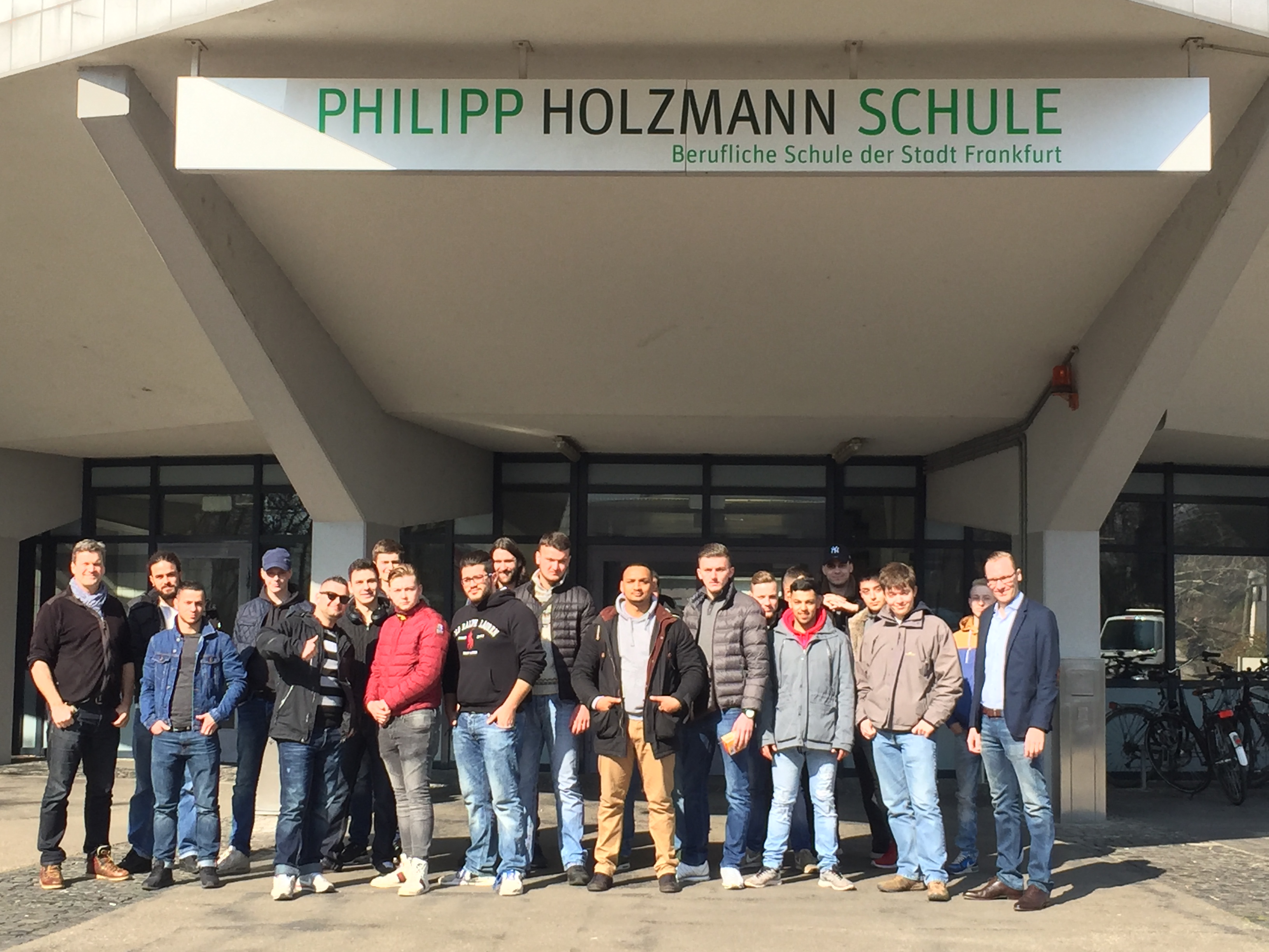 Vortrag an der Philipp Holzmann Schule Frankfurt über ...