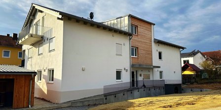 Rissinjektion und Flexband im Mehrfamilienhaus im Landkreis Regensburg